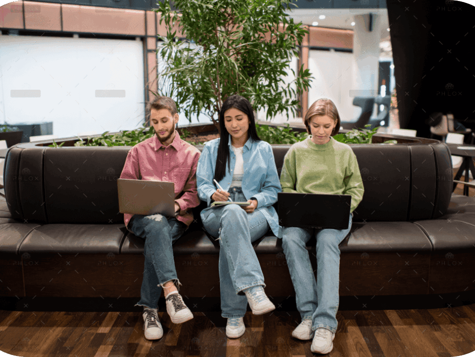 demo-attachment-804-team-working-together-project-6-2-1